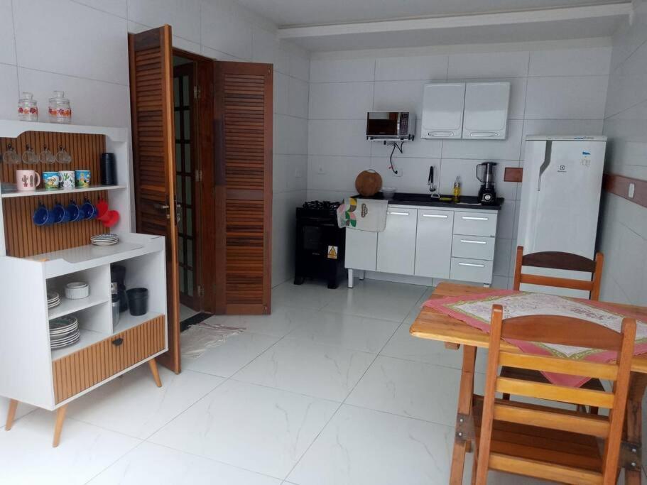 Casa Estilo Minimalista Em Ubatuba Βίλα Εξωτερικό φωτογραφία